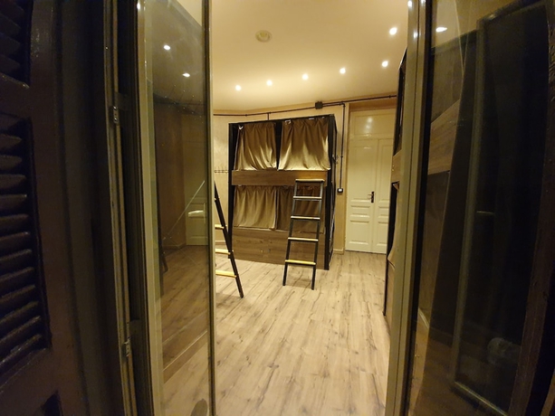 Imagen de la habitación del Hotel Holy Sheet Hostel. Foto 8