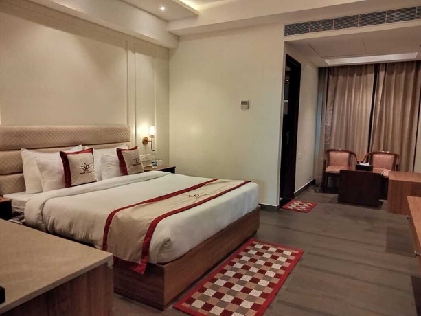 Imagen de la habitación del Hotel Holy Vivasa. Foto 7
