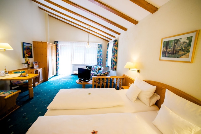 Imagen de la habitación del Hotel Holzschuh's Schwarzwaldhotel. Foto 10