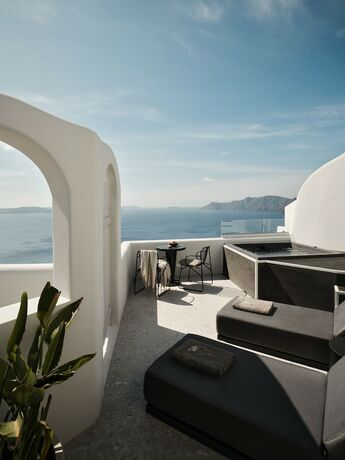 Imagen de la habitación del Hotel Hom Santorini. Foto 11