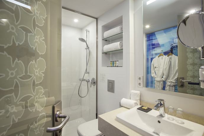 Imagen de la habitación del Hotel Homaris West Side. Foto 3