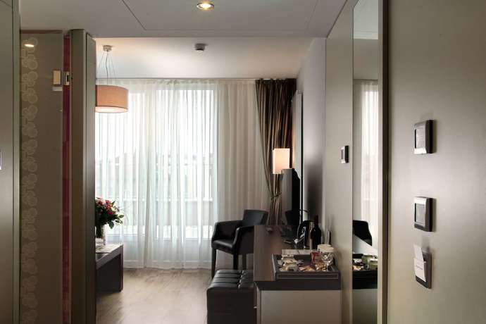 Imagen de la habitación del Hotel Homaris West Side. Foto 6