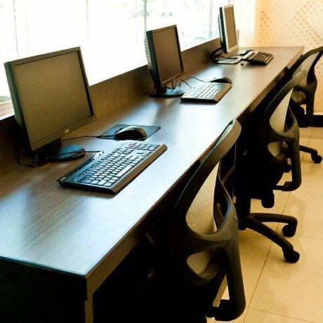 Imagen de los interiores del Hotel Home 2. Foto 13