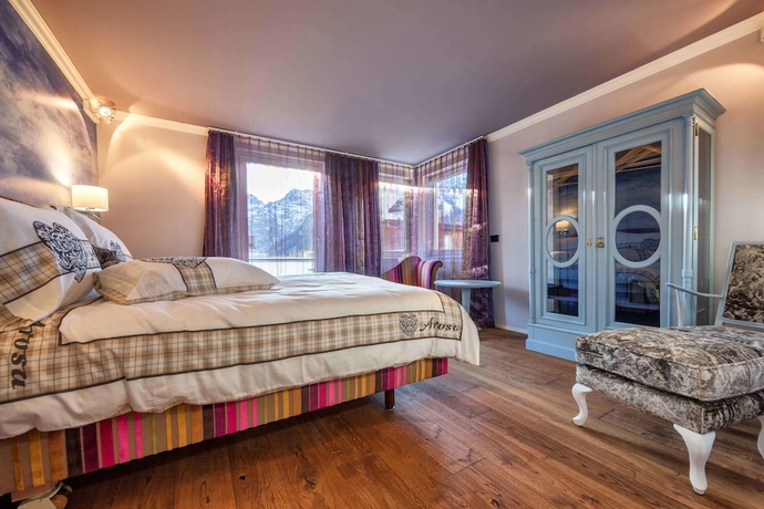Imagen de la habitación del Hotel Home Arosa. Foto 3