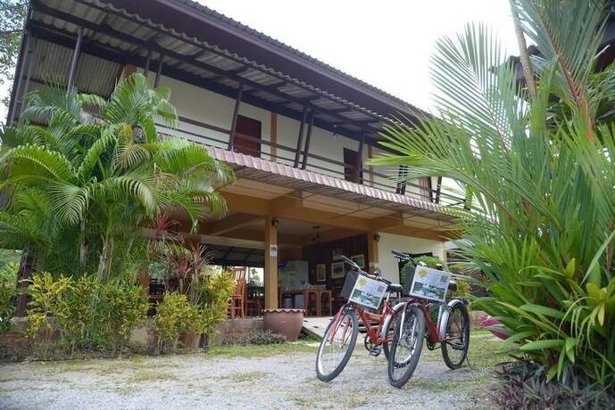 Imagen general del Hotel Home At Chan Resort. Foto 5