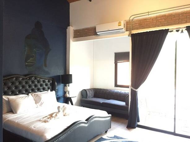 Imagen de la habitación del Hotel Home Ayutthaya. Foto 15