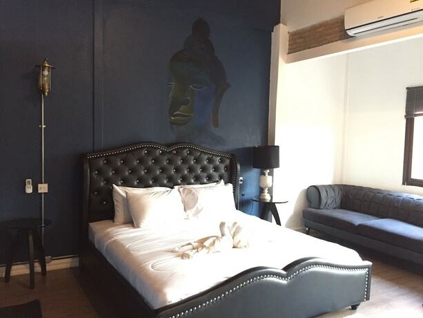 Imagen de la habitación del Hotel Home Ayutthaya. Foto 16