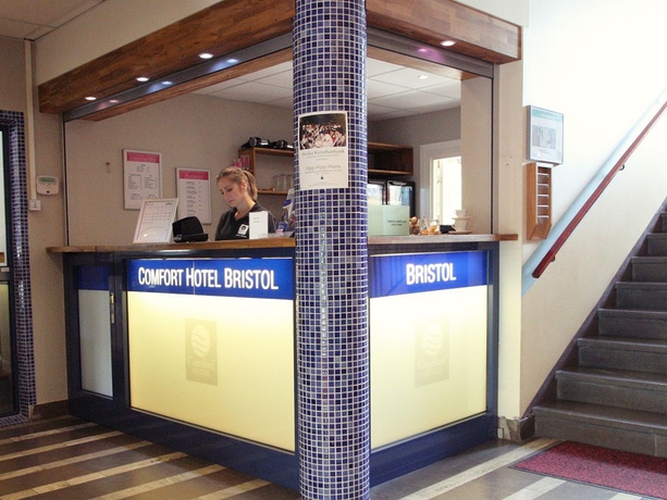 Imagen de los interiores del Hotel Home Bristol. Foto 9