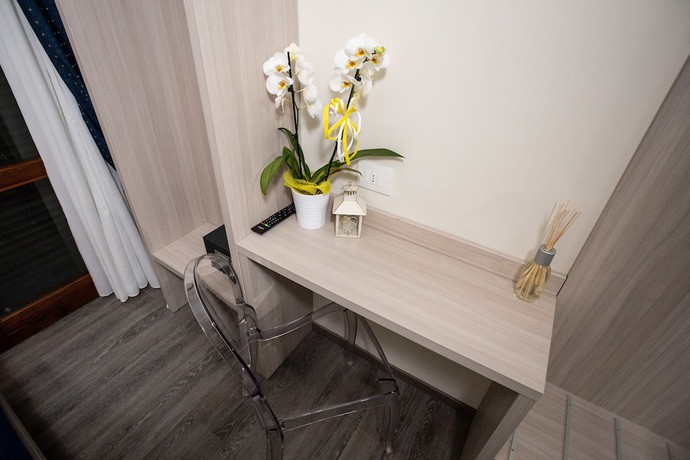 Imagen de la habitación del Hotel Home, Castelfranco Veneto. Foto 16