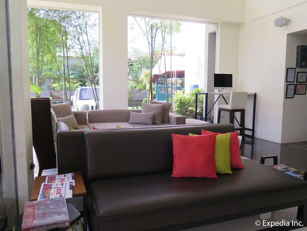 Imagen general del Hotel Home Crest. Foto 3