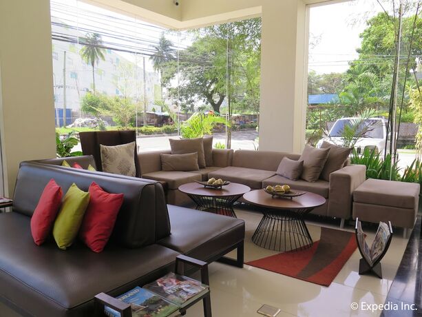 Imagen general del Hotel Home Crest. Foto 15