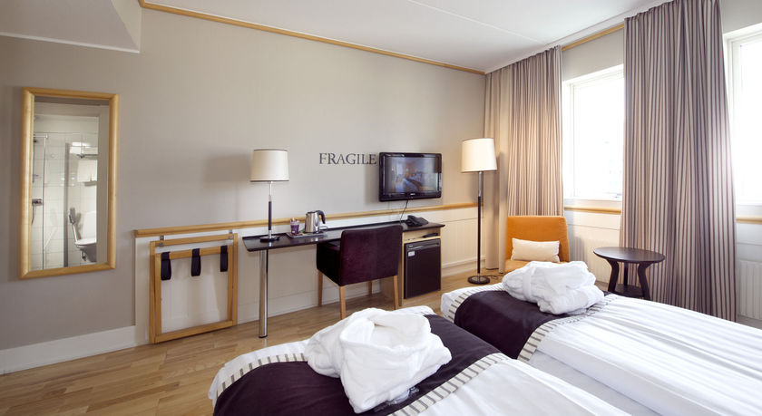 Imagen de los exteriores del Hotel Home Fregatten. Foto 11