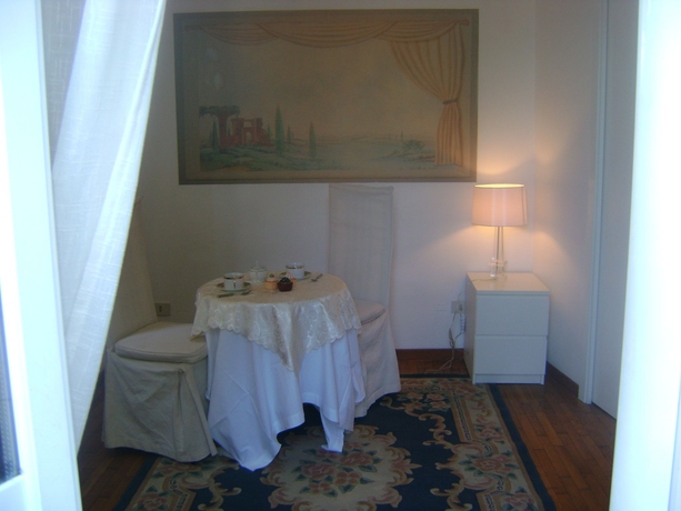 Imagen de los interiores del Hotel Home Holiday Vatican Museums. Foto 10