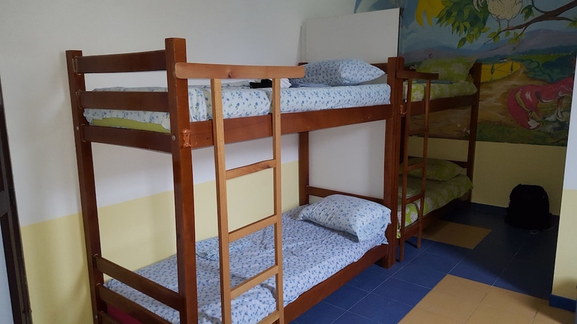 Imagen de la habitación del Hotel Home Hostel. Foto 2