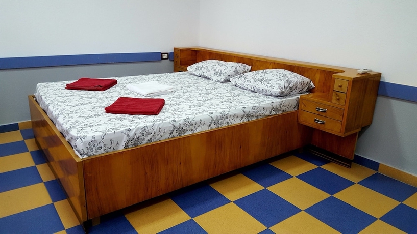 Imagen de la habitación del Hotel Home Hostel. Foto 6
