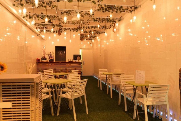 Imagen de los interiores del Hotel Home In the Garden. Foto 17