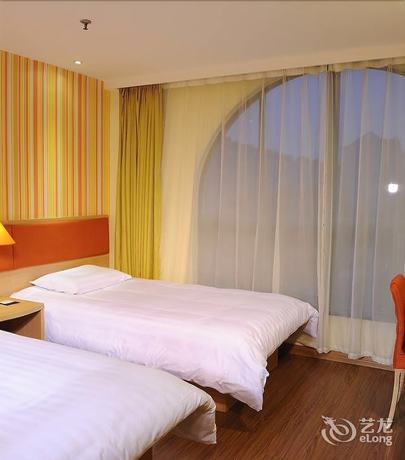 Imagen de la habitación del Hotel Home Inn Anshun Tashan Plaza. Foto 9