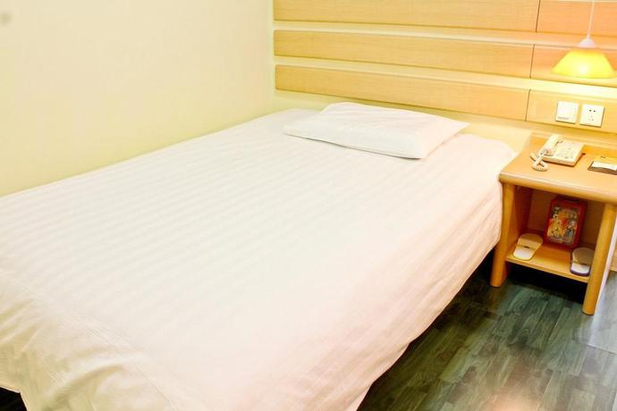 Imagen de la habitación del Hotel Home Inn Bus Station. Foto 4