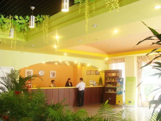 Imagen de los interiores del Hotel Home Inn Changping Avenue. Foto 8