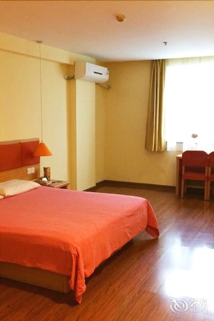 Imagen general del Hotel Home Inn Chongqing Beibei. Foto 3