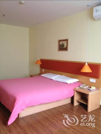 Imagen de la habitación del Hotel Home Inn Chongqing Beibei. Foto 5