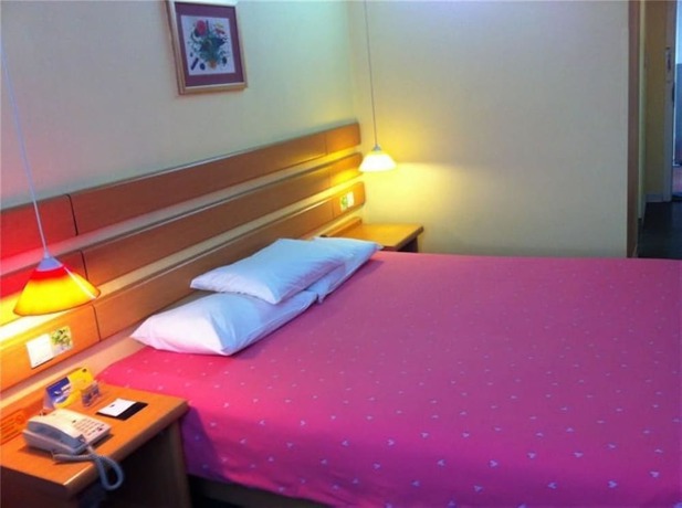 Imagen de los interiores del Hotel Home Inn Dezhou Dongfeng Middle Road. Foto 18