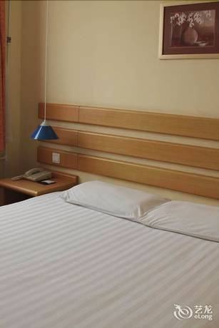 Imagen de la habitación del Hotel Home Inn Dezhou Dongfeng Middle Road. Foto 9