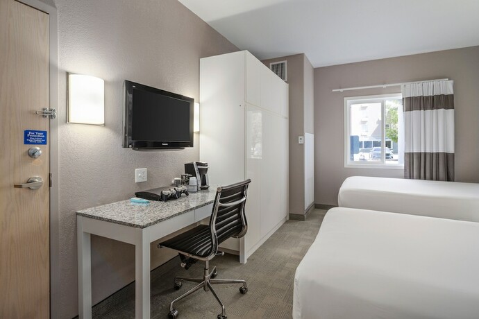 Imagen de la habitación del Hotel Home Inn Express - Medicine Hat. Foto 21
