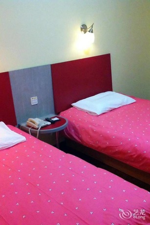 Imagen de la habitación del Hotel Home Inn - Fangchenggang. Foto 6