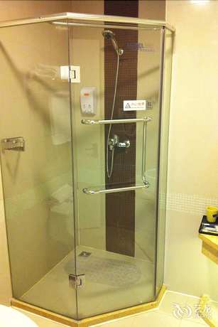 Imagen de los interiores del Hotel Home Inn - Fangchenggang. Foto 20