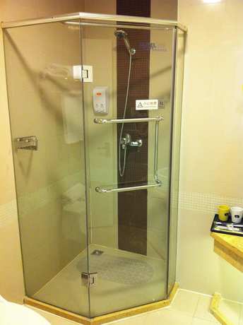 Imagen general del Hotel Home Inn - Fangchenggang. Foto 2