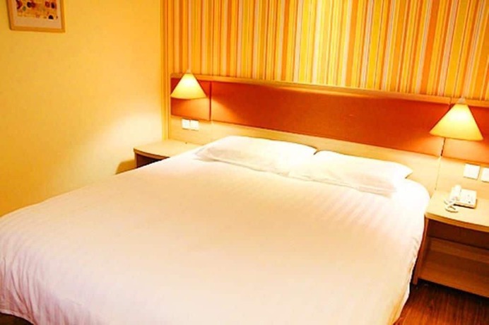 Imagen de la habitación del Hotel Home Inn Guiping Xishan Bus Center. Foto 4