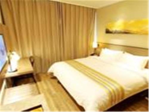 Imagen general del Hotel Home Inn Ji'nan Bayi Overpass. Foto 1