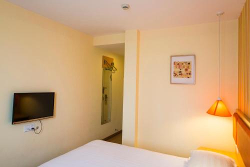 Imagen de la habitación del Hotel Home Inn Kunming Chuncheng Road. Foto 6