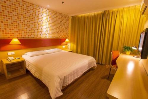 Imagen general del Hotel Home Inn Lin'an Qianwan Street. Foto 1