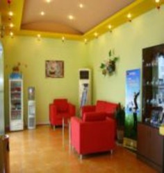 Imagen de los interiores del Hotel Home Inn Liuting. Foto 5