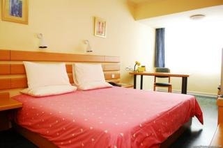 Imagen de la habitación del Hotel Home Inn Liuyi Lu. Foto 1