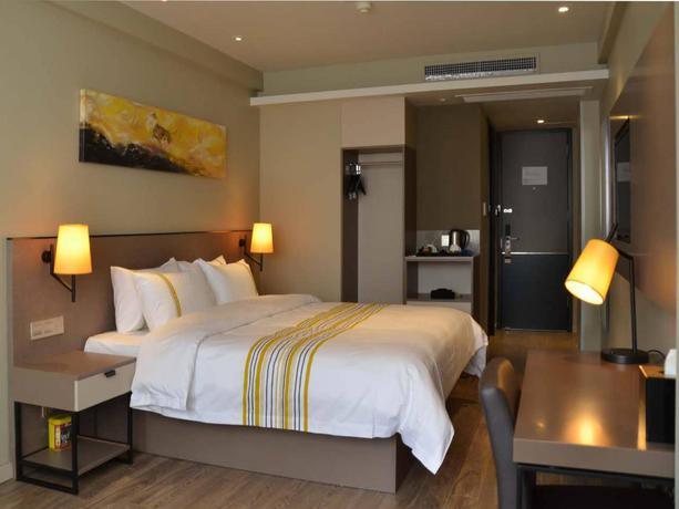 Imagen general del Hotel Home Inn Plus Beijing Agriculture Exhibition Chang. Foto 2