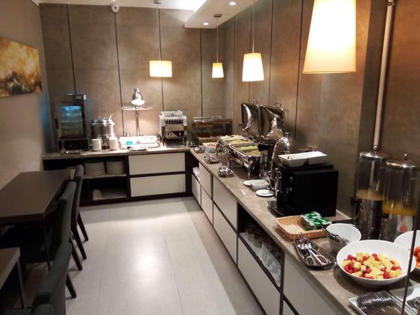 Imagen general del Hotel Home Inn Plus Beijing Agriculture Exhibition Chang. Foto 3