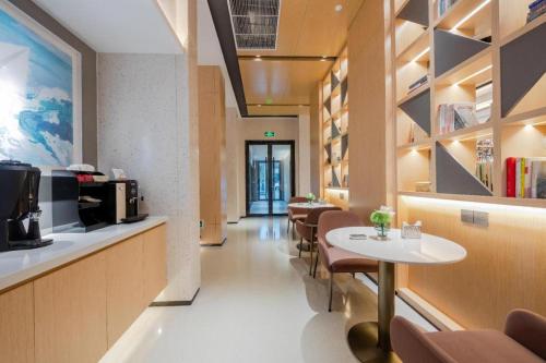 Imagen general del Hotel Home Inn Plus Shanghai Pudong Airport Chuansha Branch. Foto 4