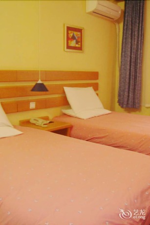 Imagen de la habitación del Hotel Home Inn Qingdao Taidong Business Area. Foto 7