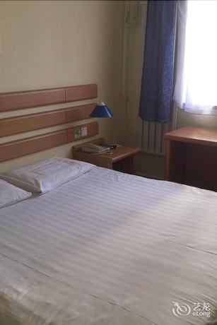 Imagen de la habitación del Hotel Home Inn Qingdao Taidong Business Area. Foto 12