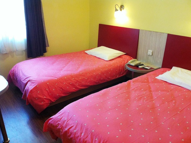 Imagen de la habitación del Hotel Home Inn Qingdao Taidong Business Area. Foto 16