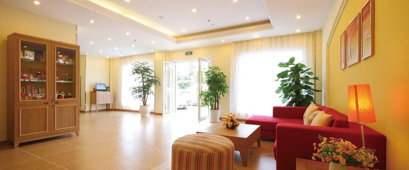 Imagen de los interiores del Hotel Home Inn Rushan Qingshan Road. Foto 12