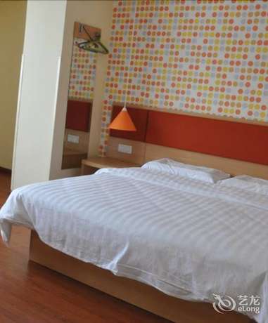 Imagen de la habitación del Hotel Home Inn- Tengchong Dongfang Road Branch. Foto 7