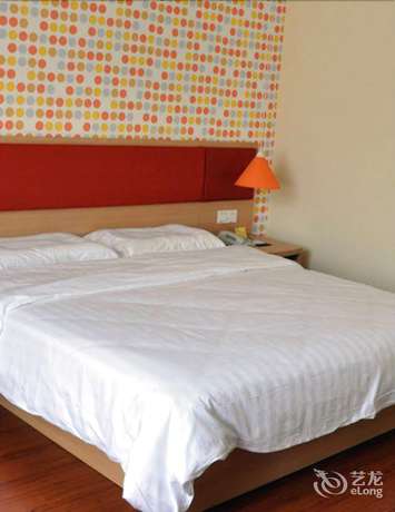 Imagen de la habitación del Hotel Home Inn- Tengchong Dongfang Road Branch. Foto 8