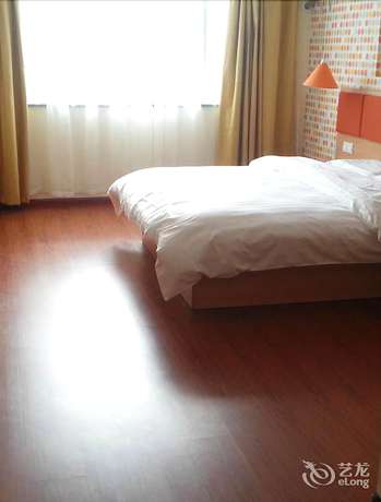 Imagen de la habitación del Hotel Home Inn- Tengchong Dongfang Road Branch. Foto 9