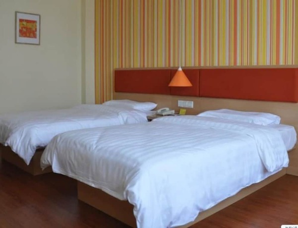 Imagen general del Hotel Home Inn- Tengchong Dongfang Road Branch. Foto 2