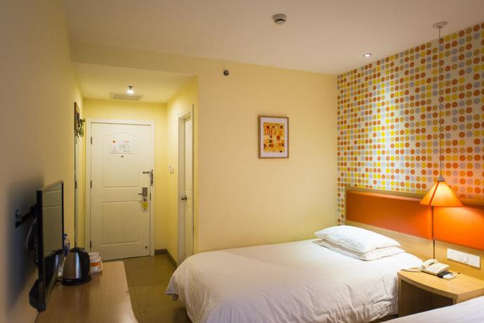 Imagen de la habitación del Hotel Home Inn Wu Yi Plaza. Foto 11