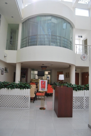 Imagen de los exteriores del Hotel Home Inn Yanan West Road. Foto 10